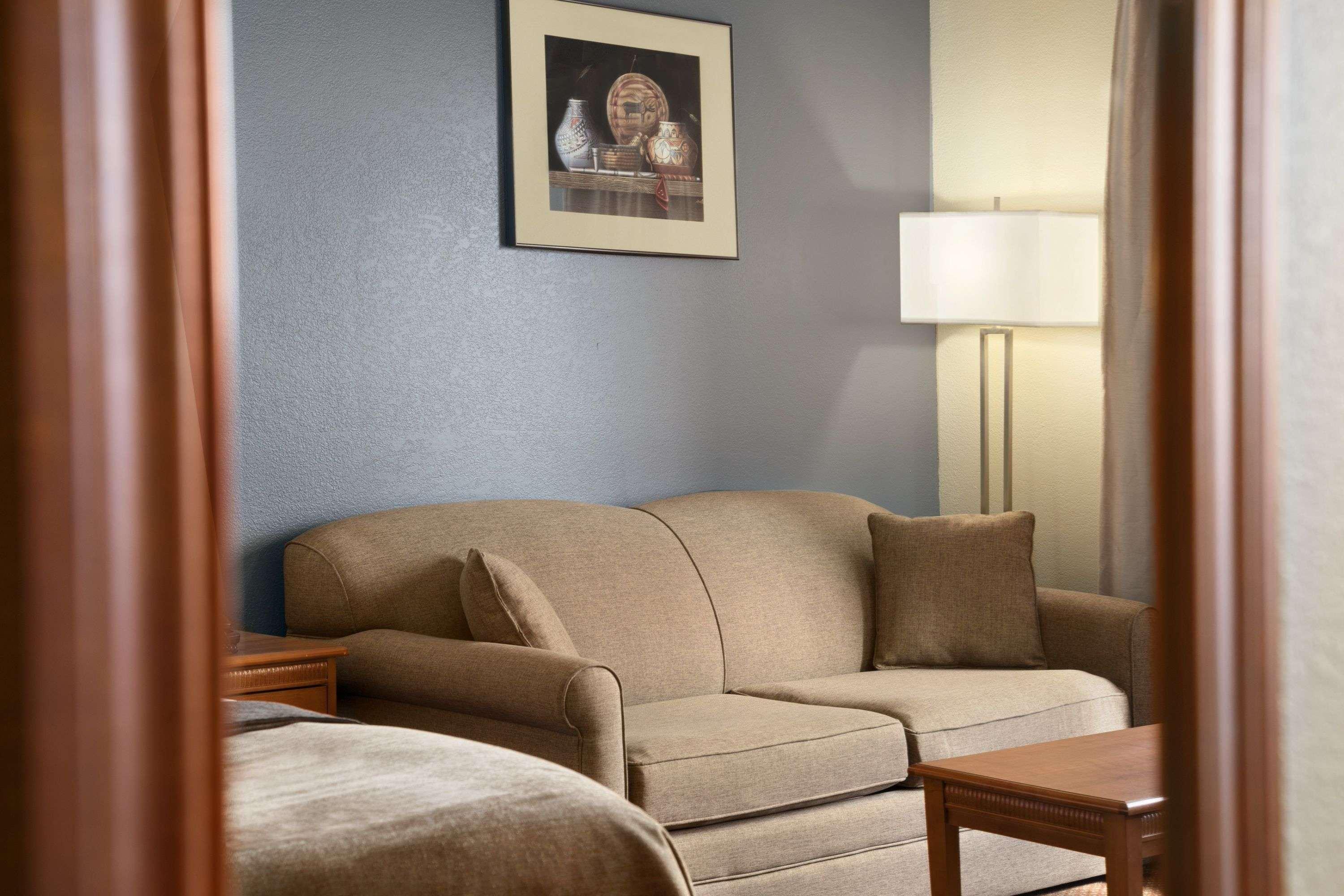 Super 8 By Wyndham Whitecourt Hotel Kültér fotó