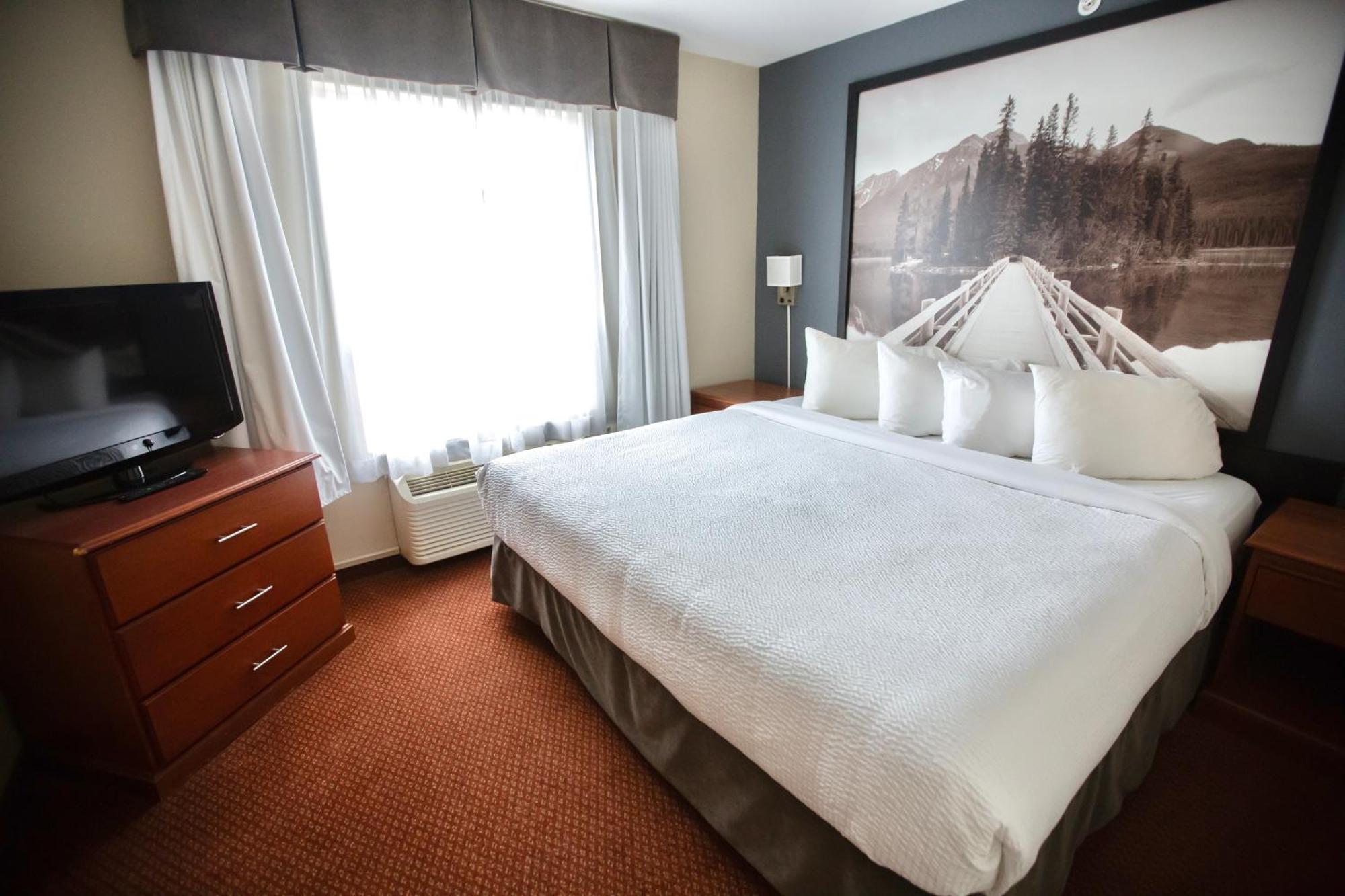 Super 8 By Wyndham Whitecourt Hotel Kültér fotó